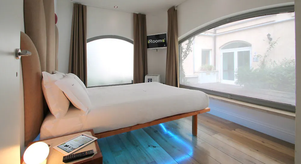 Wrooms Guest House Roma 4*,  Italia